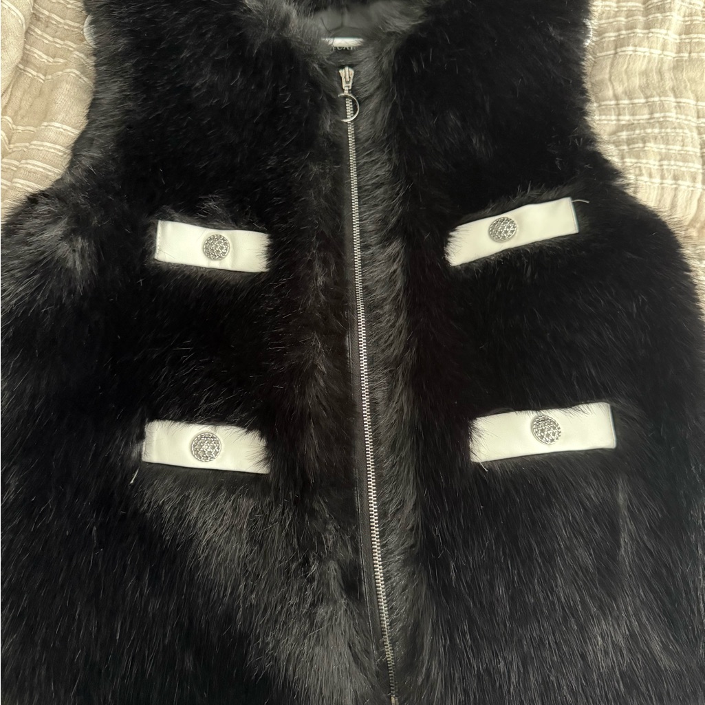 Dolce Cabo Black Faux Fur Women’s Vest